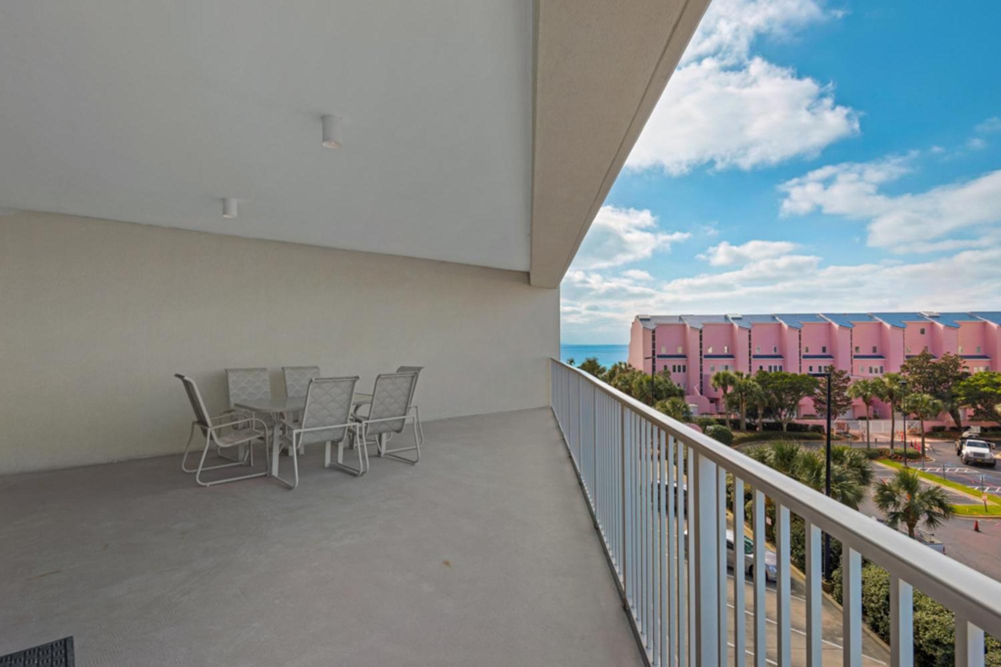 Tops'L Tides Destin Room photo
