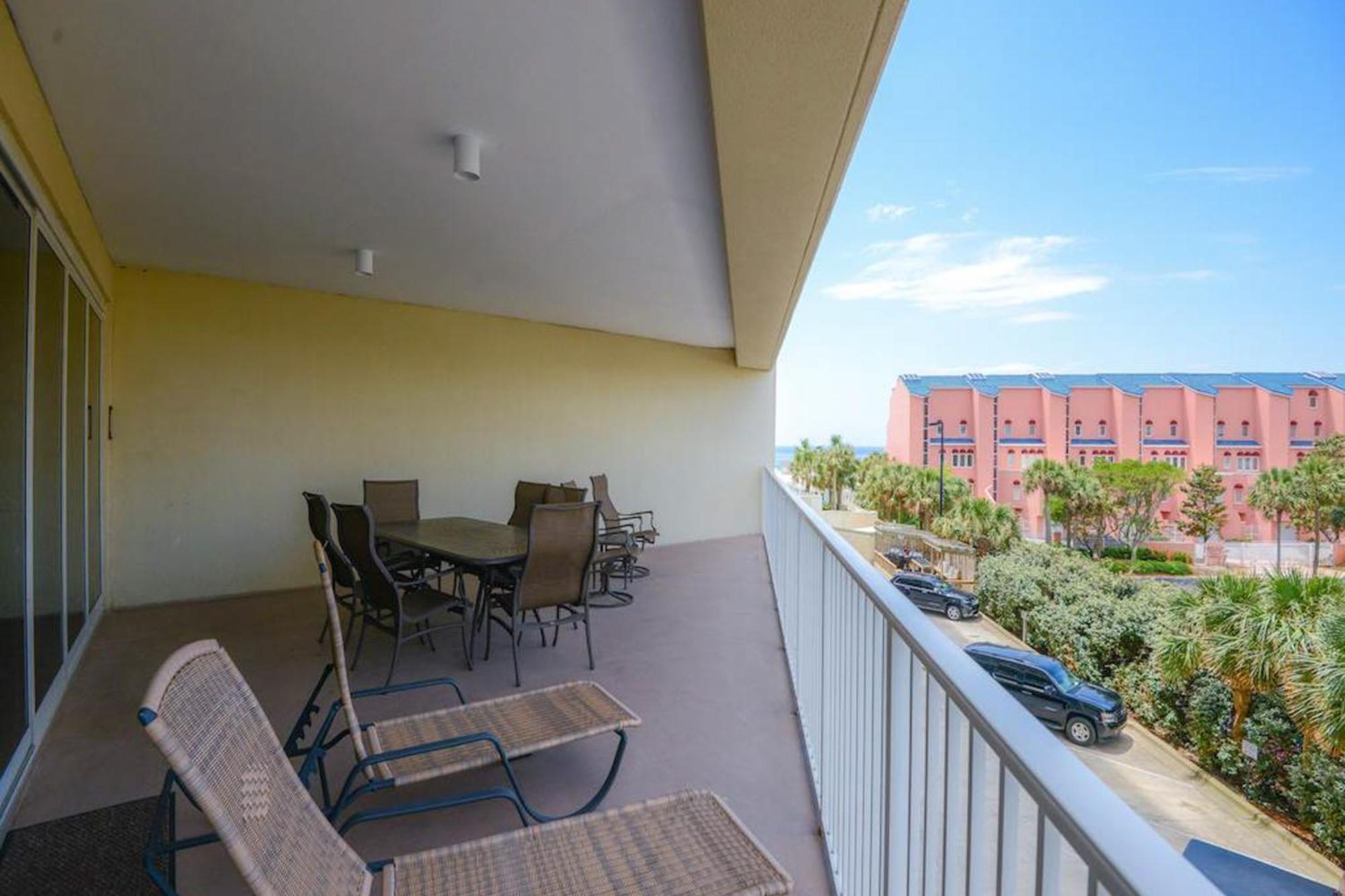 Tops'L Tides Destin Room photo